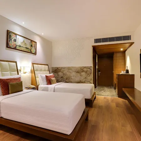 Saura Hotel, Agra - A Club Mahindra Associate Exterior photo