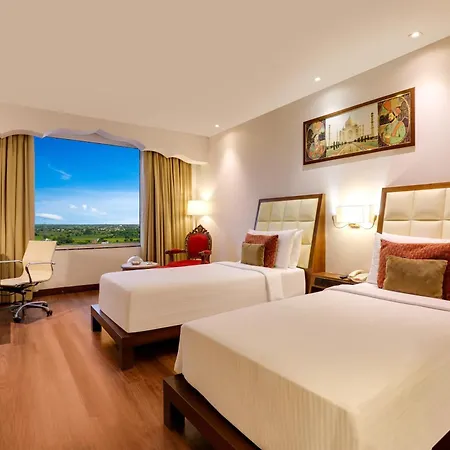 Saura Hotel, Agra - A Club Mahindra Associate Exterior photo