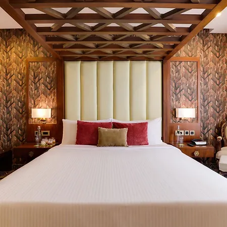 Saura Hotel, Agra - A Club Mahindra Associate Exterior photo