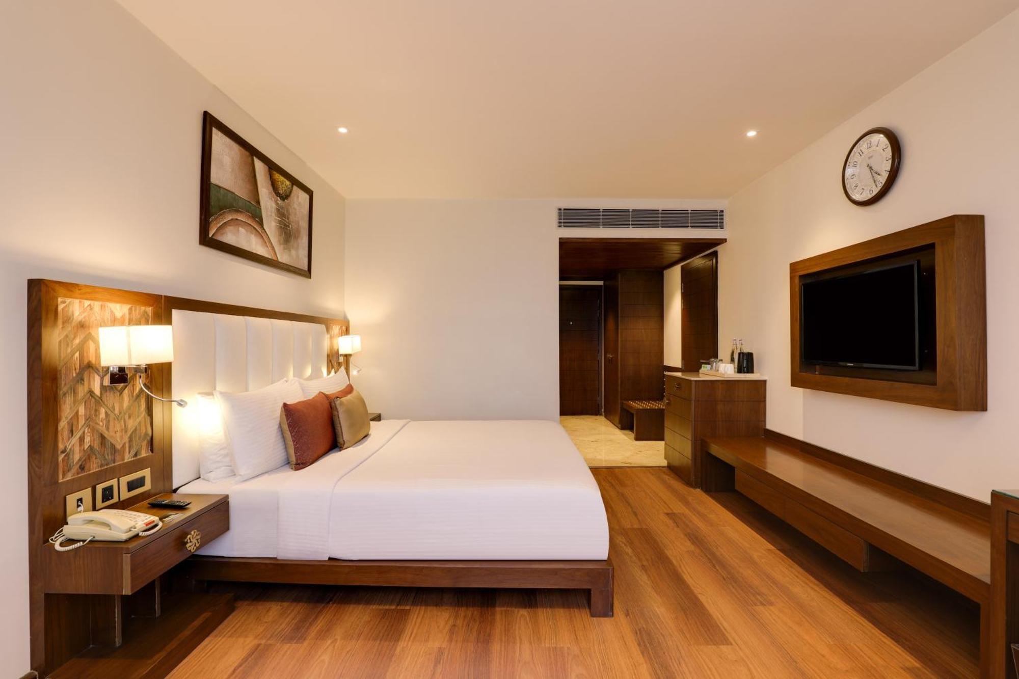 होटल Saura Hotel, Agra - A Club Mahindra Associate Agra (Uttar Pradesh)