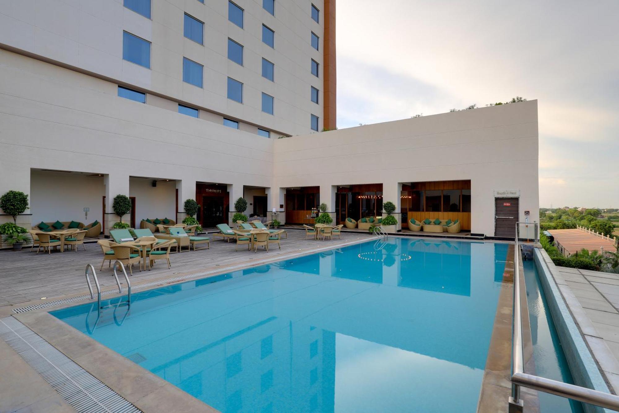 Saura Hotel, Agra - A Club Mahindra Associate 5* Agra (Uttar Pradesh)