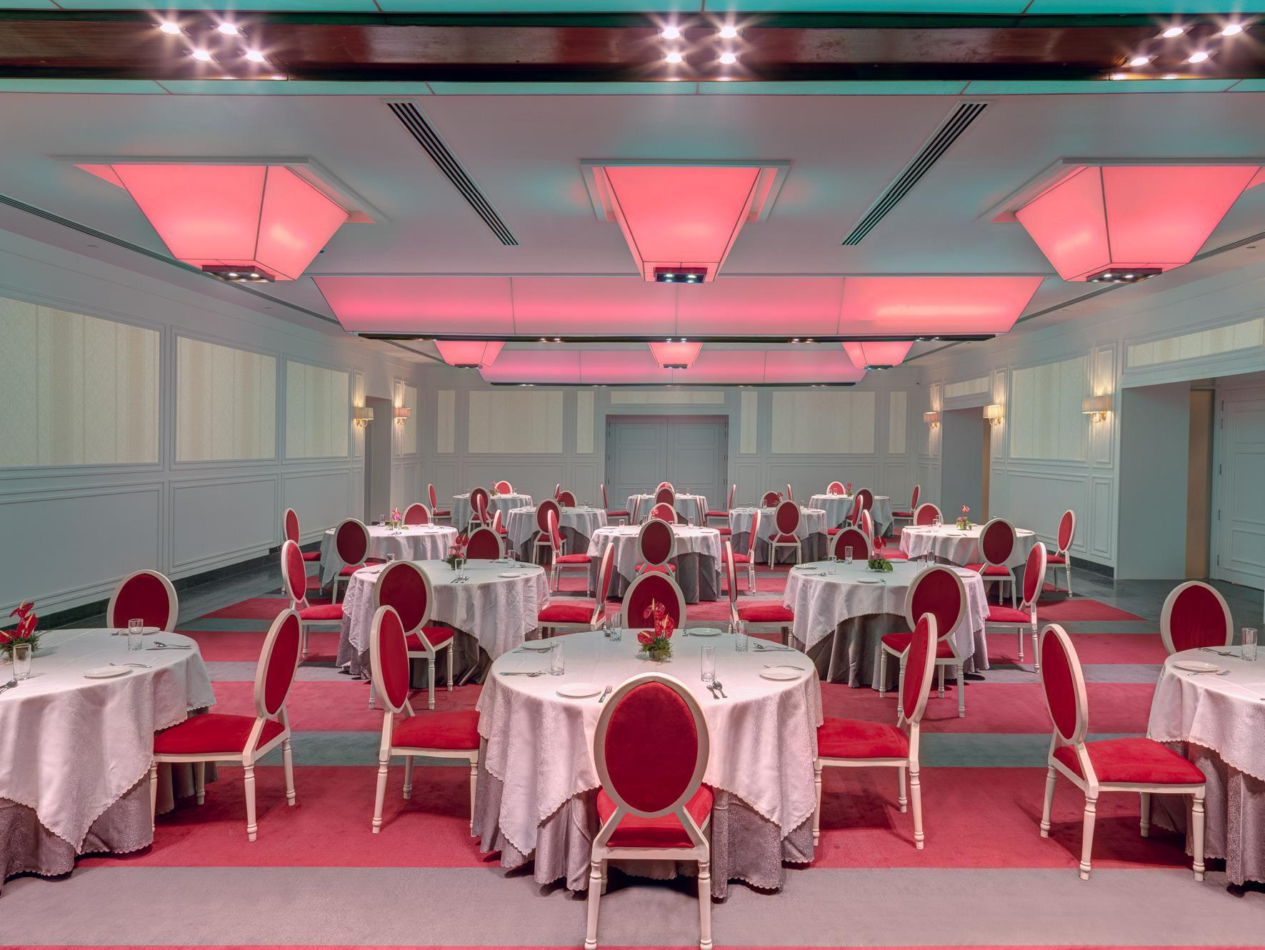Saura Hotel, Agra - A Club Mahindra Associate